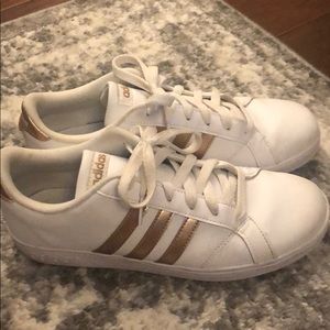 Adidas shoes - girls’ size 7, fit like women’s 9.